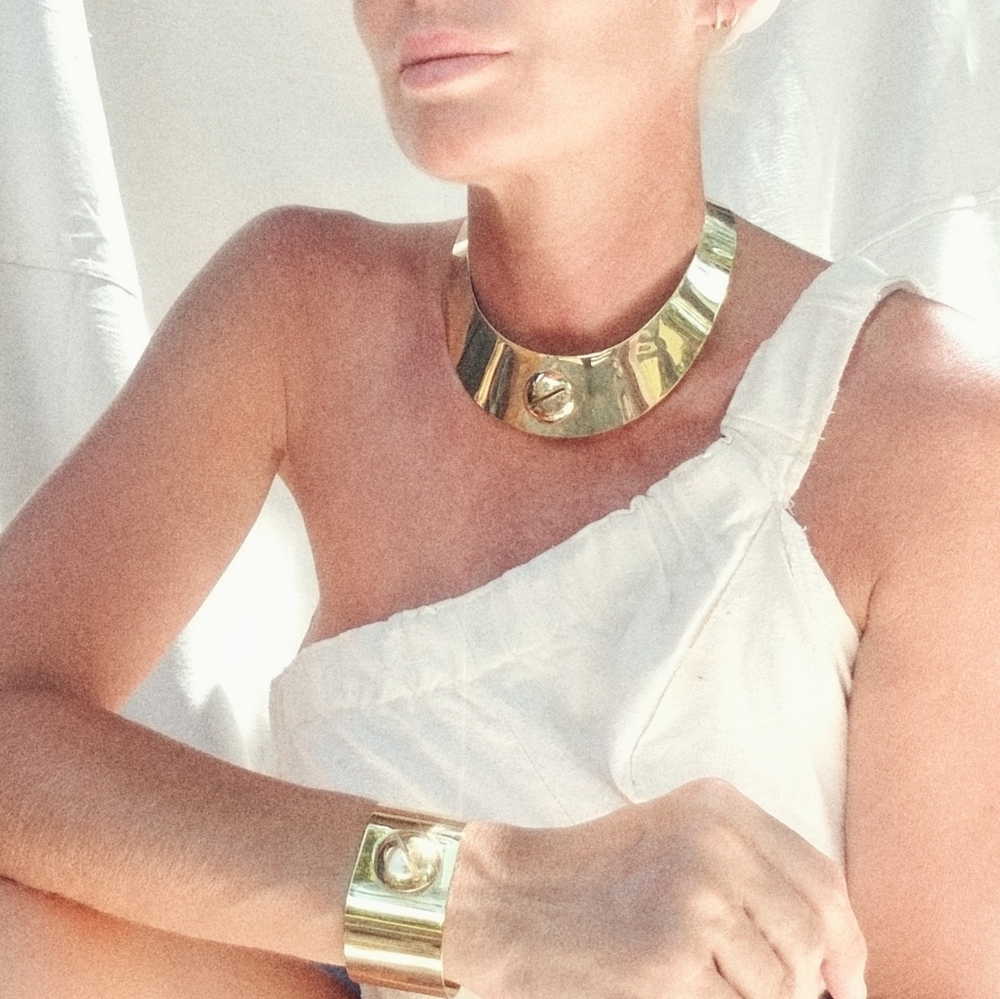 Nail head screw brass choker collar  necklace only